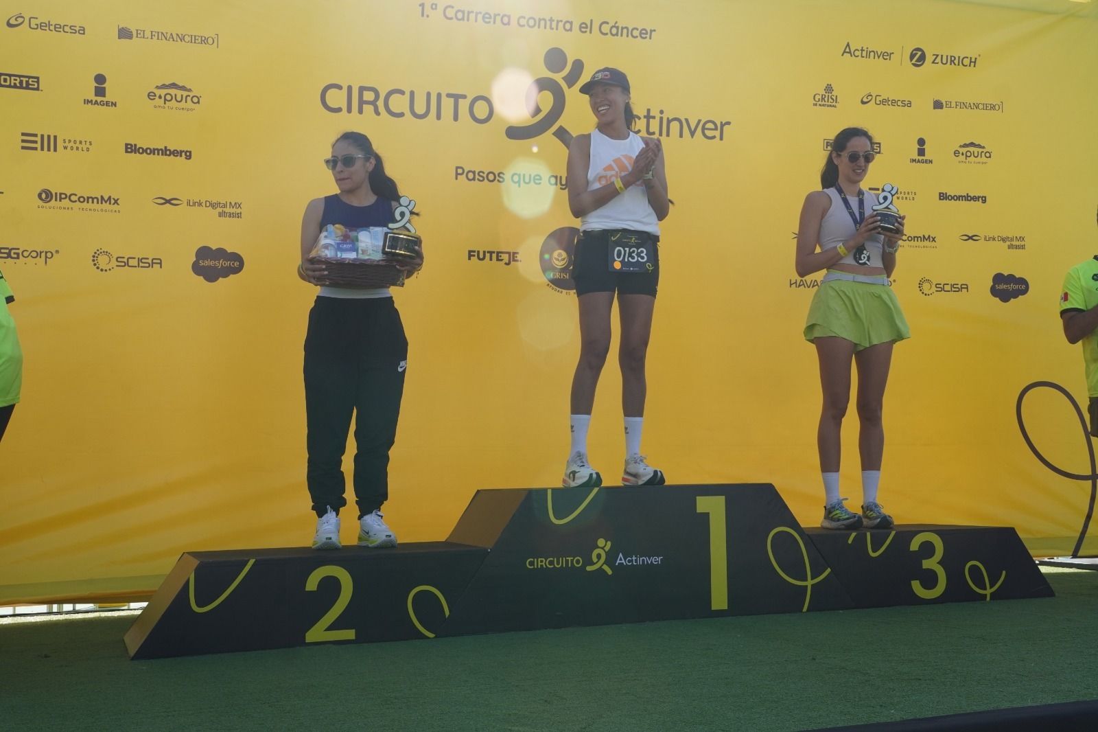 Familias, Actinver, FUTEJE y Fundación Grisi corren vs el cáncer