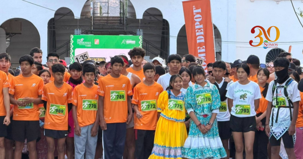 Carrera 21K Tarahumara transforma el asfalto de Chihuahua en becas para 800 estudiantes Rarámuri